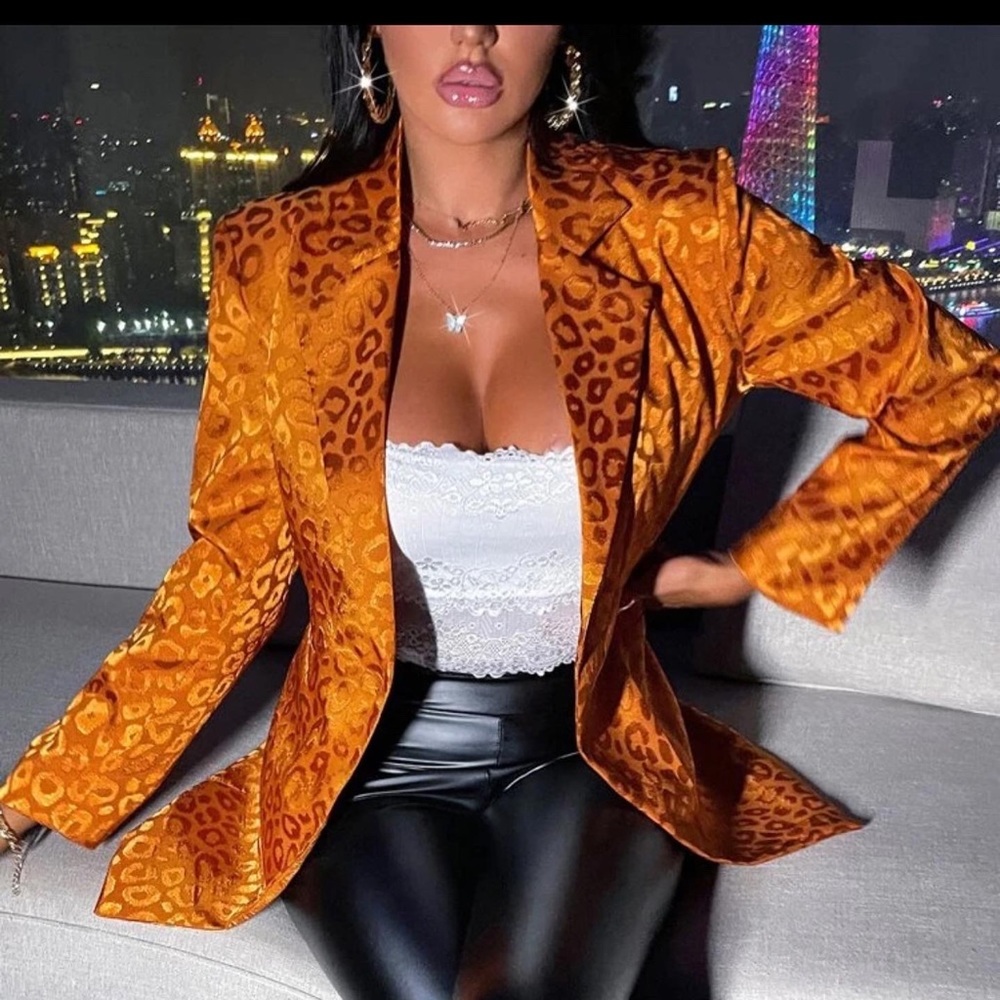 Top color glossy blazer
